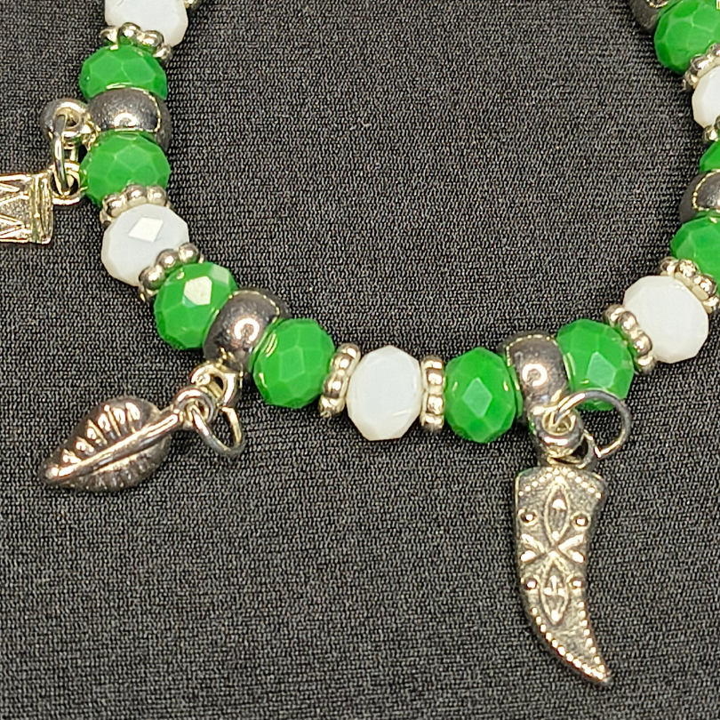 Pulseira de Caboclo – Pingentes de Flecha, Pena e Rosto de Caboclo | Força da Natureza e Proteção Espiritual - Imagem 3